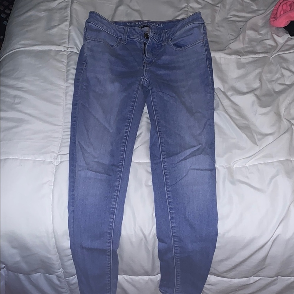 American eagle light blue wash jeans